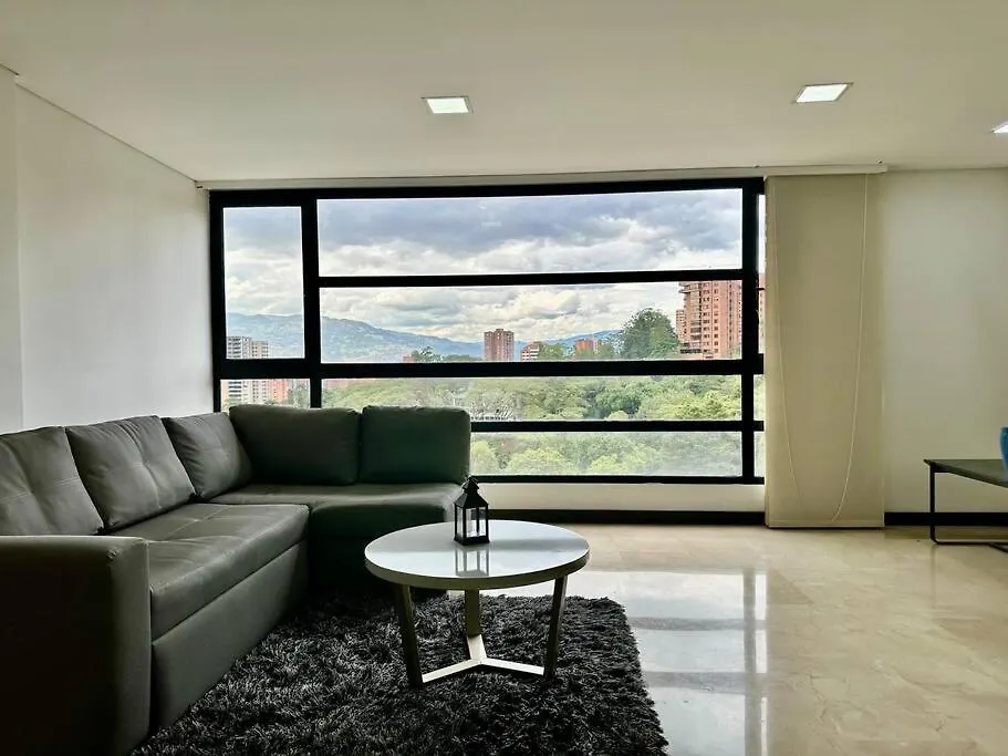 302 Spacious Apartment Nice View In El Poblado Медельин