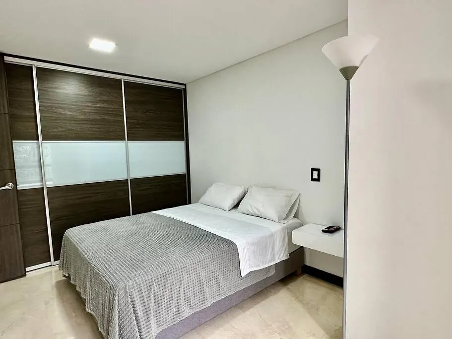 302 Spacious Apartment Nice View In El Poblado Medellín