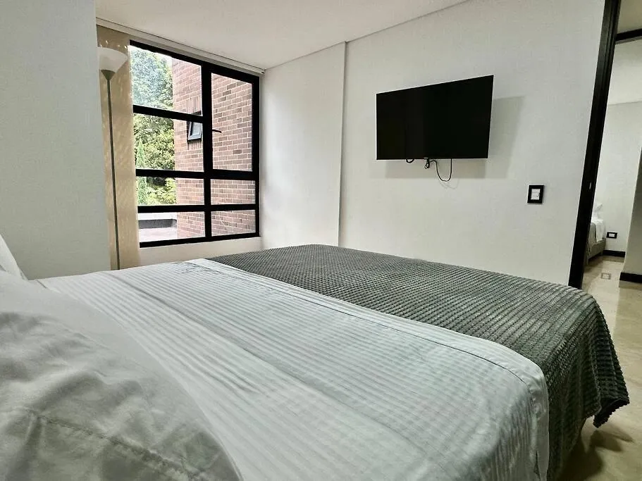 302 Spacious Apartment Nice View In El Poblado Medellín 0*,